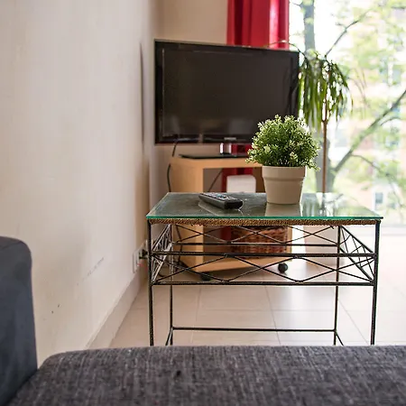 Modern And Cozy Close To Center Apartment Prague