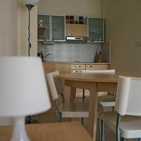 Modern And Cozy Close To Center Apartment