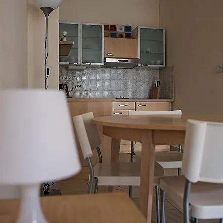 Appartement Modern And Cozy Close To Center
