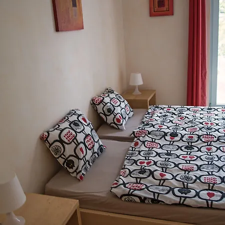 Modern And Cozy Close To Center Prague